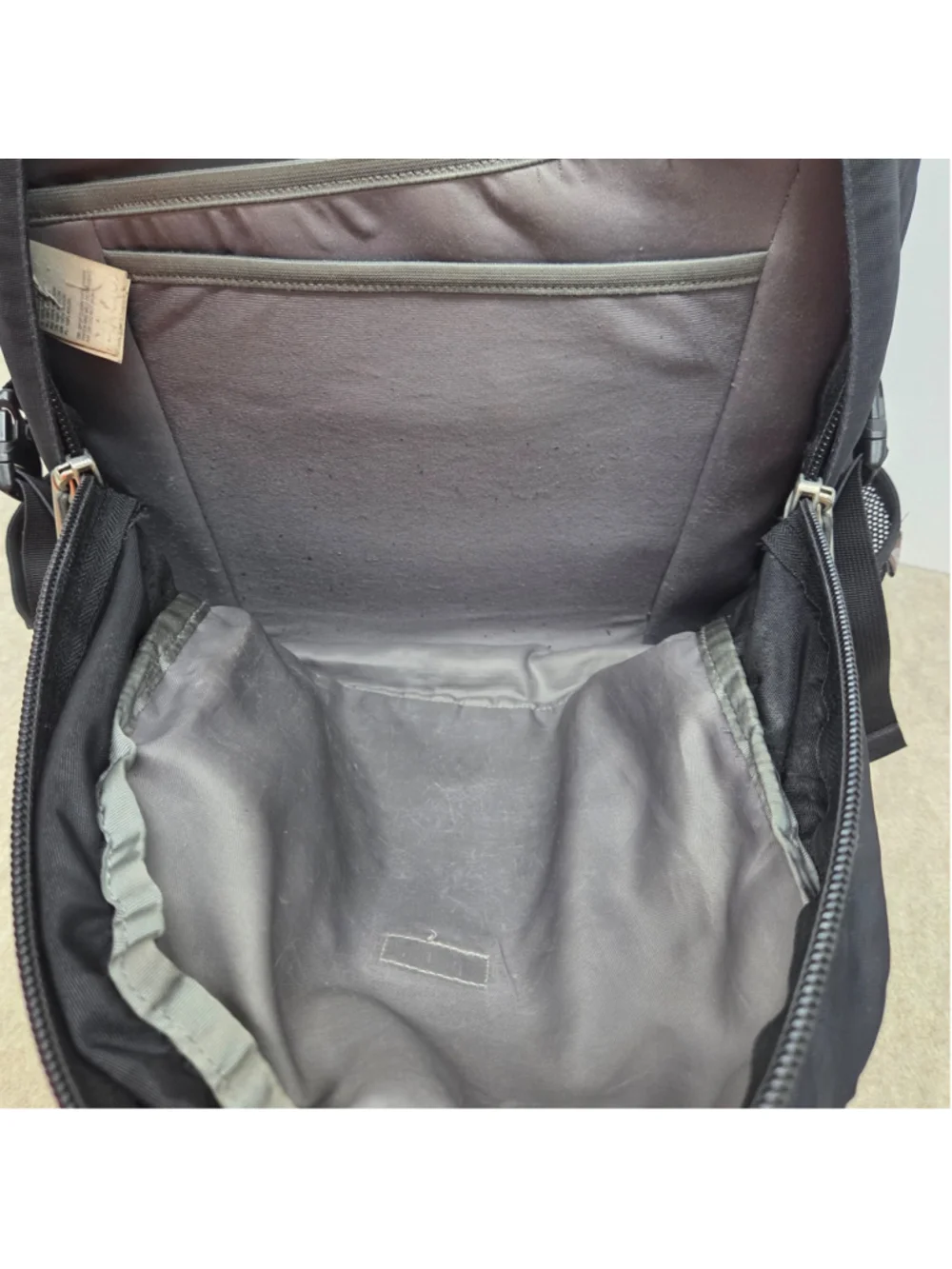 North Face Black Recon Backpack Cabincore Gorpcore Granola Wanderlust Crunchy